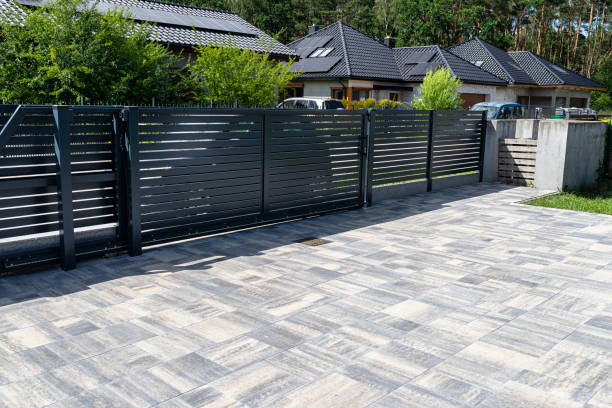 Best Residential Driveway Paver Services  in Berkeley, IL